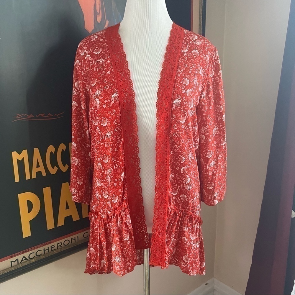 Maurices Versatile Red White Floral with Red Knit Lace Open Robe Jacket Sz M
